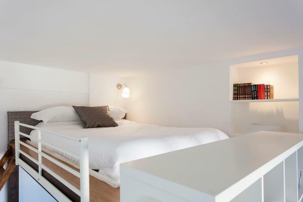 In Bed With Lisbon 5N Apartment Amadora Bagian luar foto